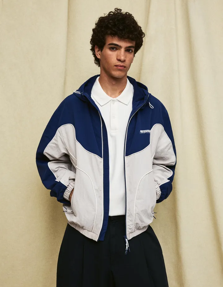 Bershka Cazadora Cortavientos Capucha Hombre L Marino