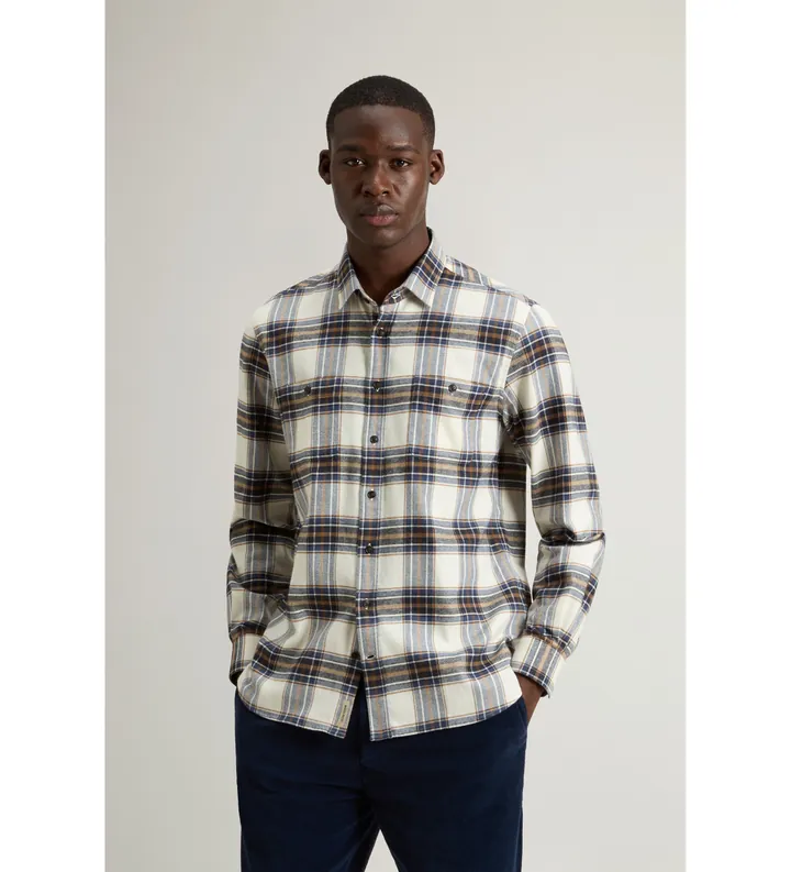 Woolrich para hombre. CFWOSI2001MRUT5058 Camisa a cuadros de franela blanco roto (S), Casual, Algodón, Manga larga