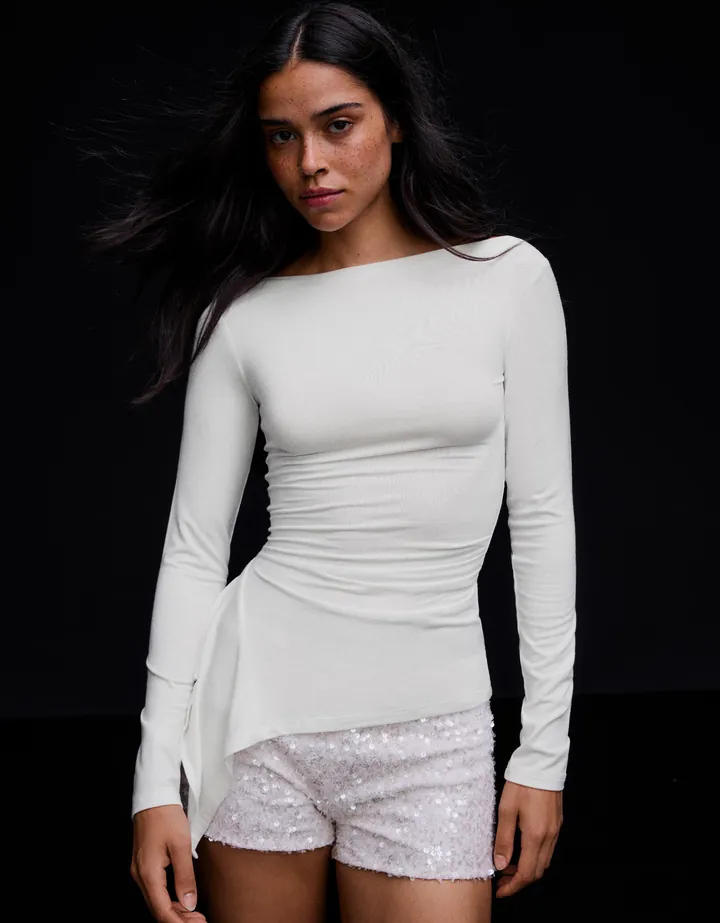 Bershka Camiseta Manga Larga Asimétrica Fruncido Mujer L Blanco Roto