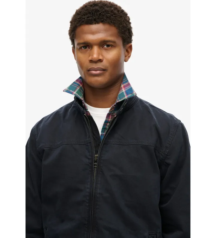 Superdry para hombre. M5011945A Cazadora Harrington clásica marino (XL), Casual, Algodón Orgánico, Sostenible