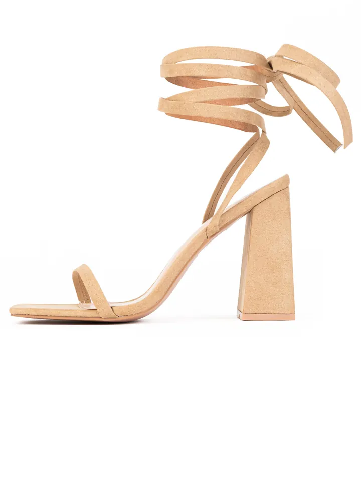 Celena Sandalias con hebilla 'Charney'  camelo