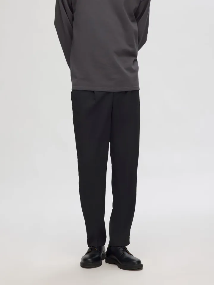 SELECTED Pantalón de pinzas 'SLHLEROY' negro