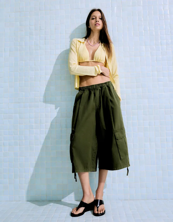 Bershka Bermuda Cargo Cintura Elástica Mujer L Kaki