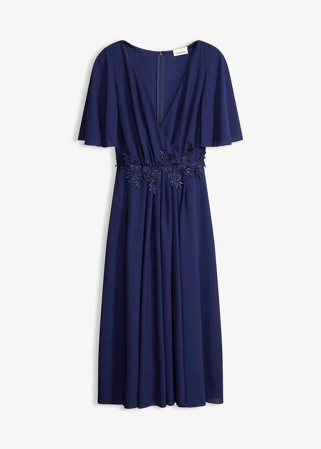 Vestido de cóctel con aplicación de encaje