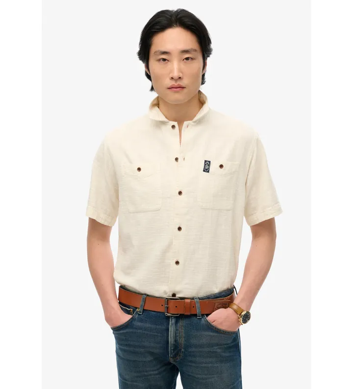Superdry para hombre. M4010986A Camisa de manga corta con textura Merchant Store blanco roto (L), Casual, Algodón