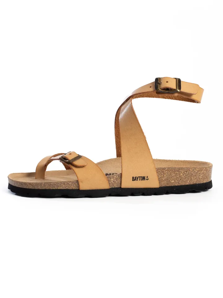 Bayton Sandalias de dedo 'Swan'  camelo