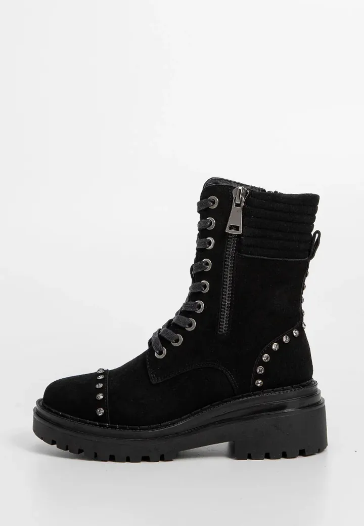 Botines con cordones