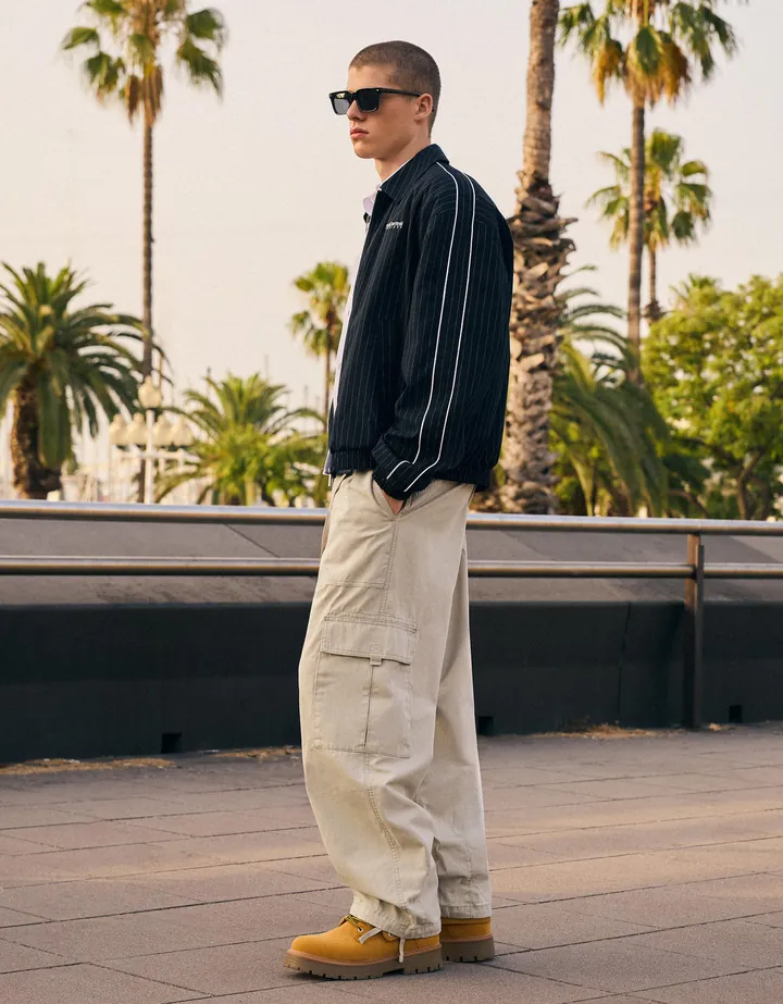 Bershka Pantalón Baggy Cargo Hombre L Arena