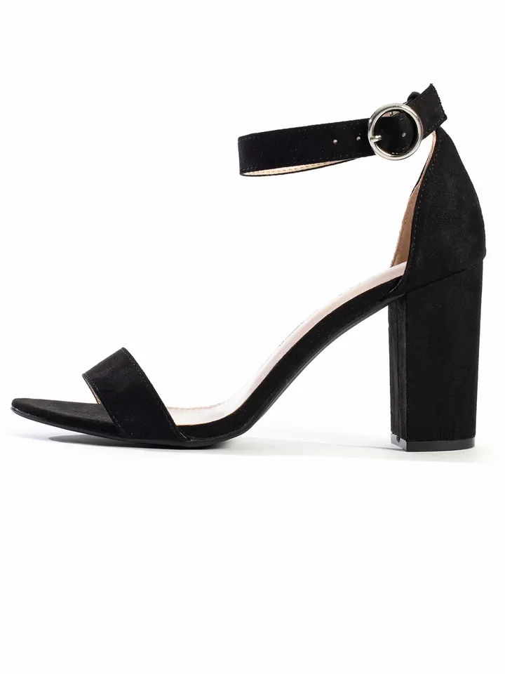 Celena Sandalias negro