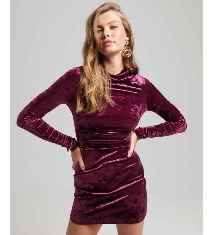 Superdry para mujer. W8011367A Minivestido de manga larga de terciopelo rosa (L), Fiesta, Poliéster
