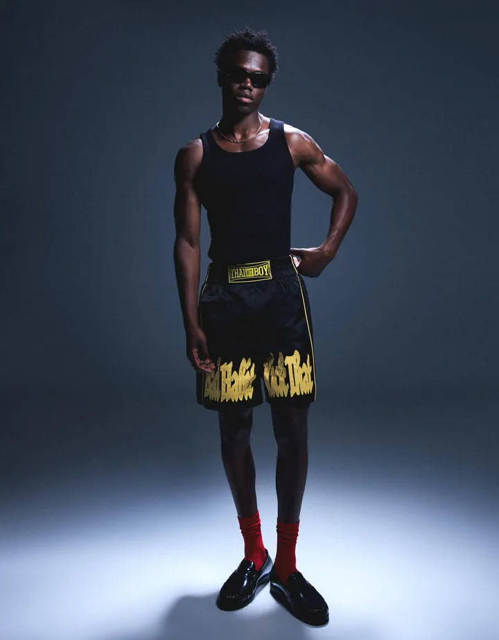 Bershka Bermuda Boxy Nts X Thaiboy Digital Hombre L Negro