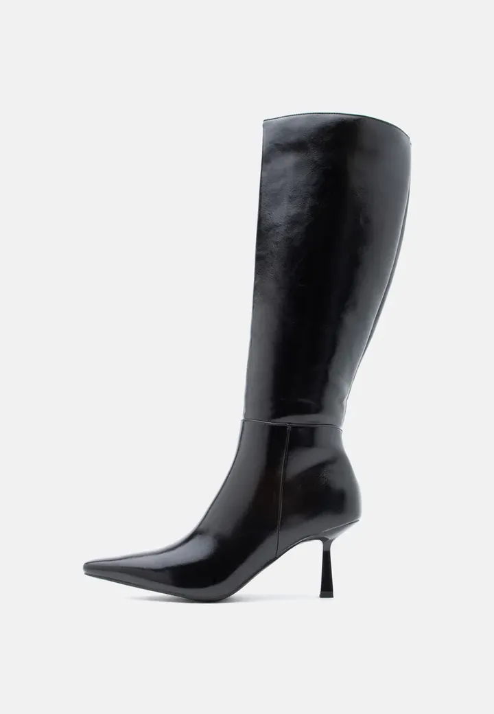 Botas