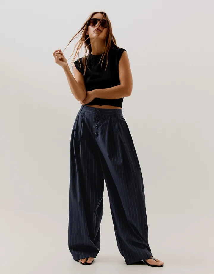 Bershka Pantalón Pliegues Laterales Mujer 32 Marino