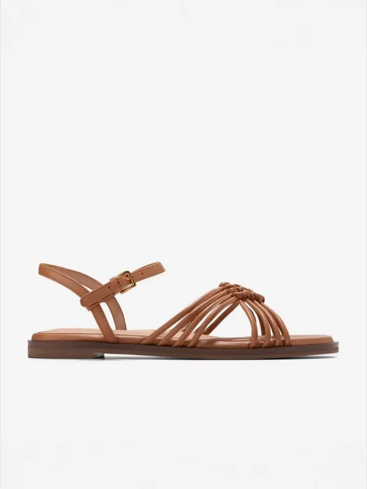 Cole Haan Sandalias con hebilla 'JITNEY' marrón