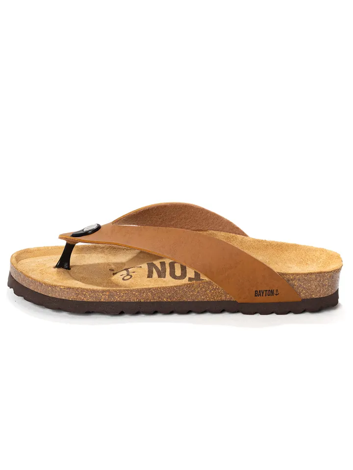 Bayton Sandalias de dedo 'LUCCA'  cognac