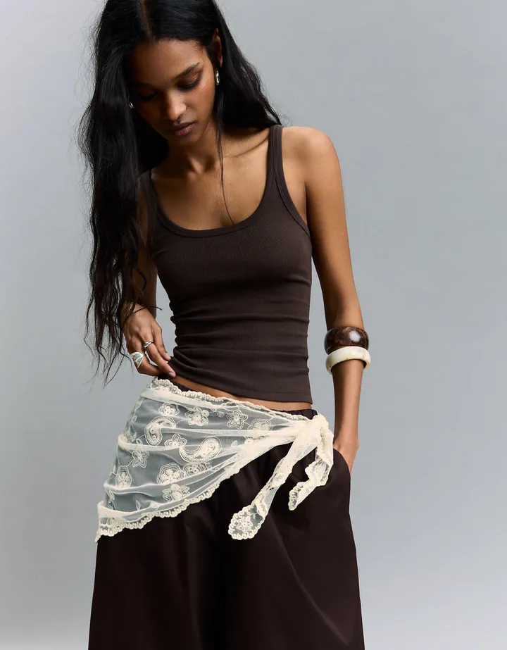 Bershka Pañuelo Pico Bordado Mujer Crudo