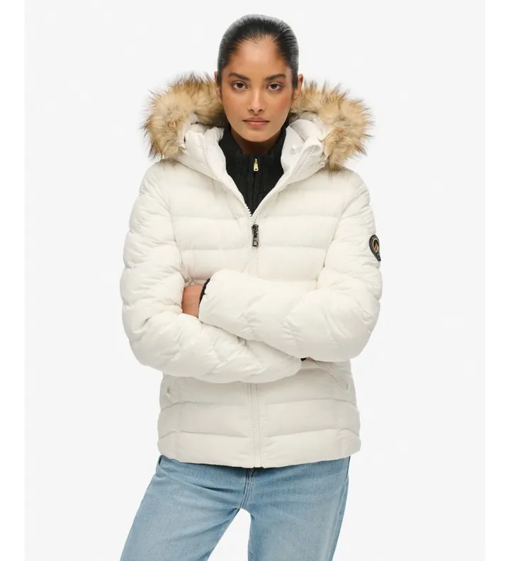 Superdry para mujer. W5012000A Chaqueta Acolchada Fuji Faux Fur blanco (L), Casual, Poliéster Reciclado, Sostenible