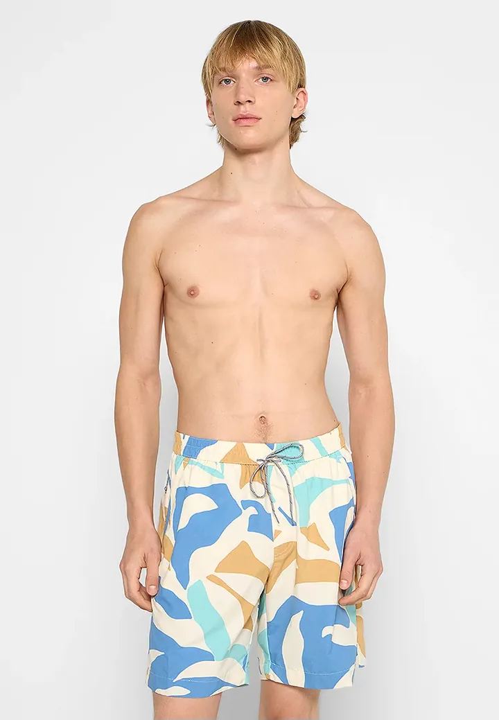 Pantalones montañeros cortos