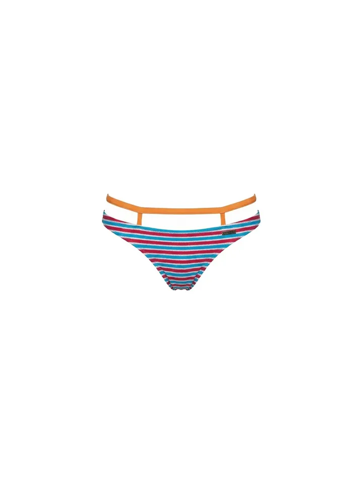 Marko Braga de bikini naranja