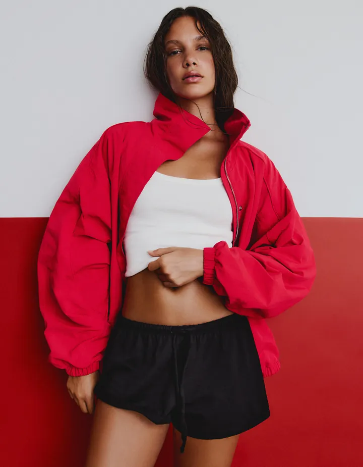 Bershka Cazadora Nylon Oversize Manga Murciélago Mujer L Rojo
