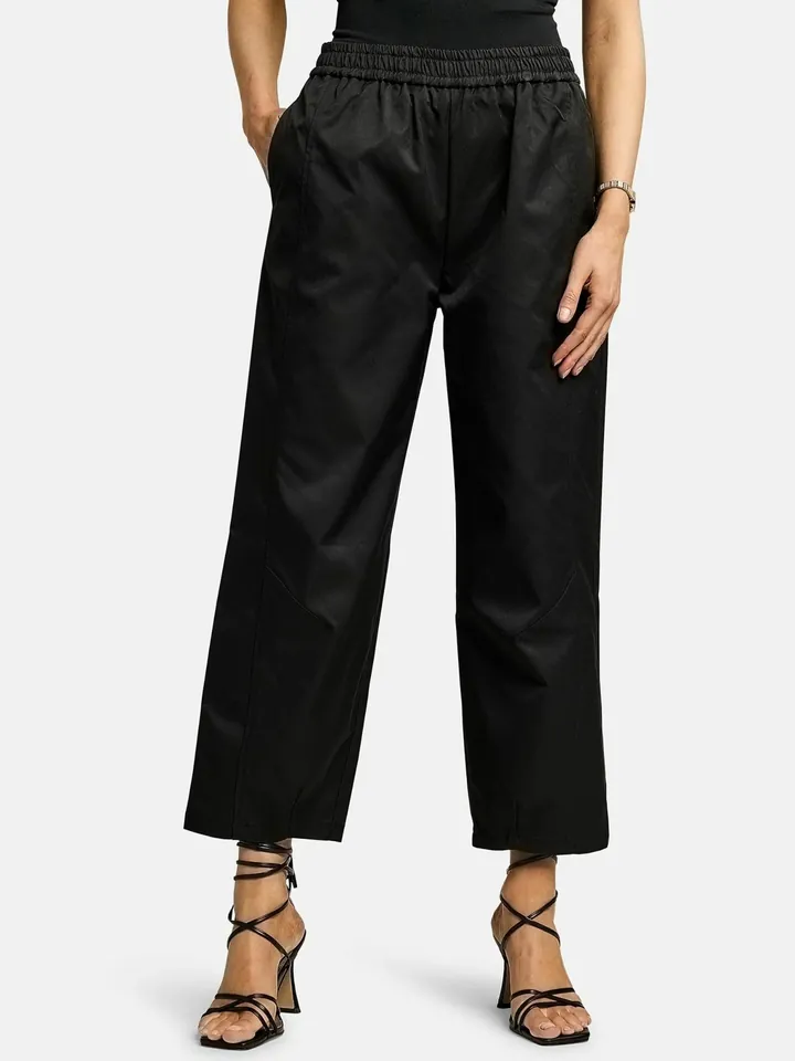 Liberte Essentiel Pantalón ' TAPPY '  negro