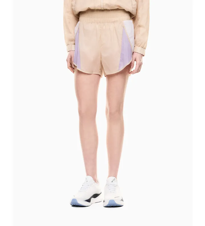 EA7 para mujer. 7W001012_AF20849 Pantalón corto de nailon beige (L), Deportivo, Nylon, Manga corta