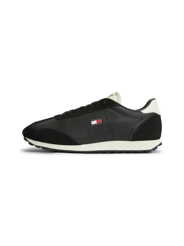Tommy Jeans Zapatillas deportivas bajas 'Retro Archive Runner With' rojo / negro / blanco