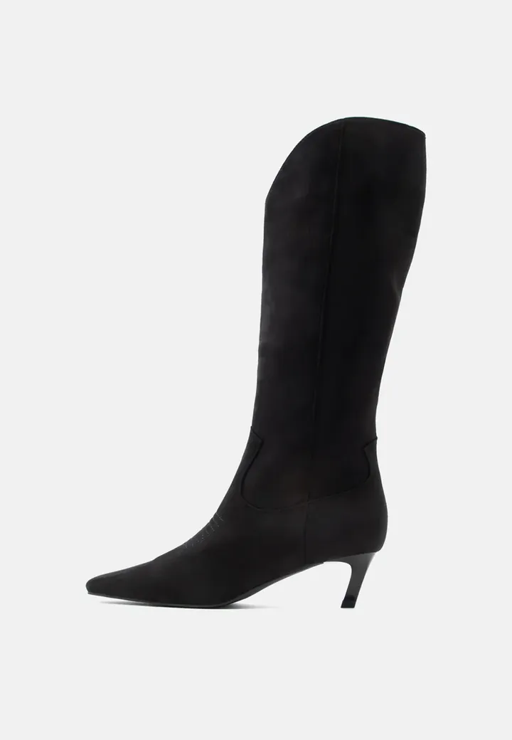 Botas