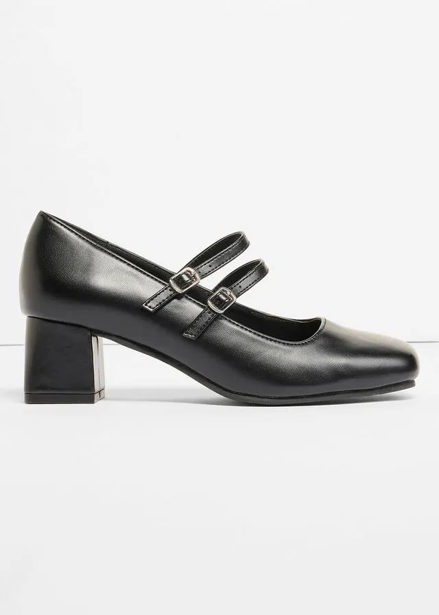 Zapatos con tiras