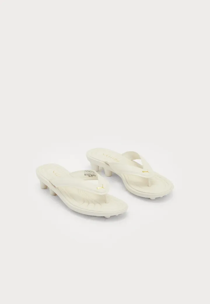 Sandalias de dedo