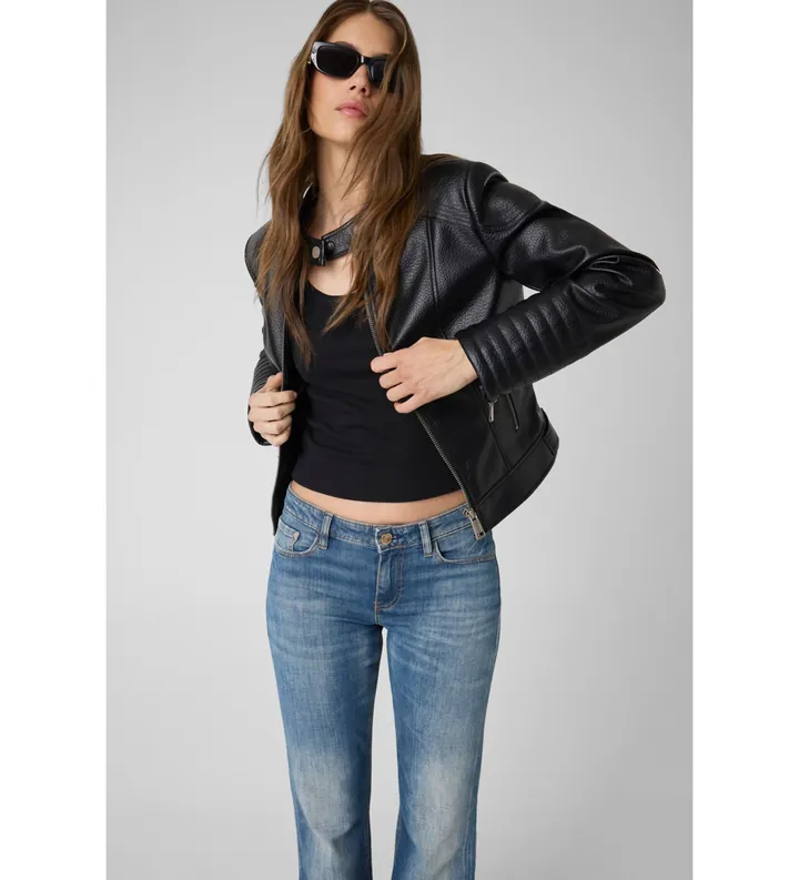 Guess para mujer. W6YL25W2914 Chaqueta de cuero sintético negro (L), Casual, Poliuretano