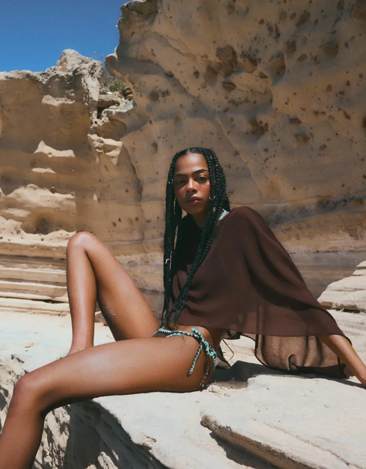 Bershka Capa Fluida Semitransparente Asimétrica Mujer Marrón