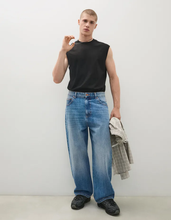Bershka Jeans Neobarrel Bordado Hombre 32 Azul Lavado
