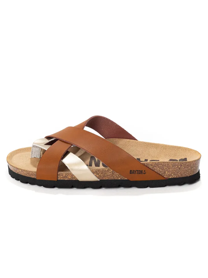 Bayton Zapatos abiertos 'Alava' marrón / oro