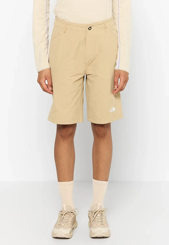 Pantalones montañeros cortos