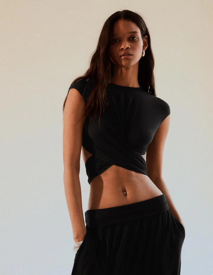 Bershka Top Cuello Redondo Nudo Espalda Mujer L Negro