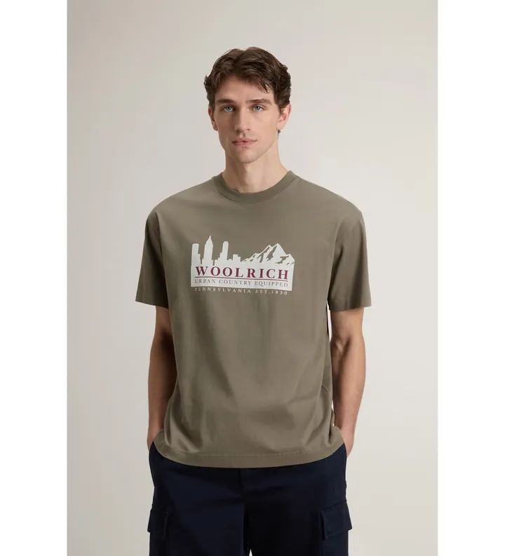 Woolrich para hombre. CFWOTE2010MRUT5334 Camiseta de puro algodón con logotipo verde (L), Casual, Manga corta