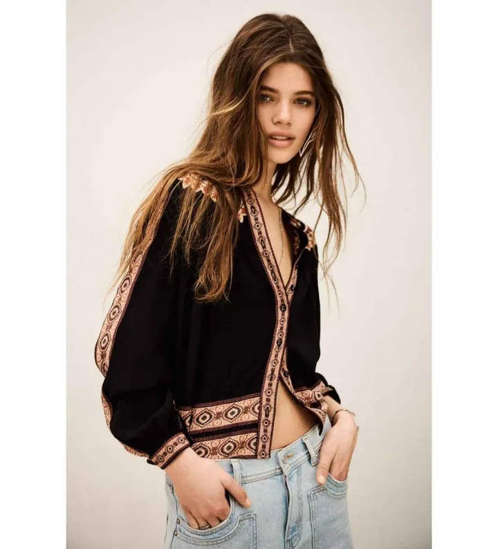 BA&SH para mujer. 1E26VALD Camisa suelta estampada
Valda negro (34), Viscosa, Manga larga