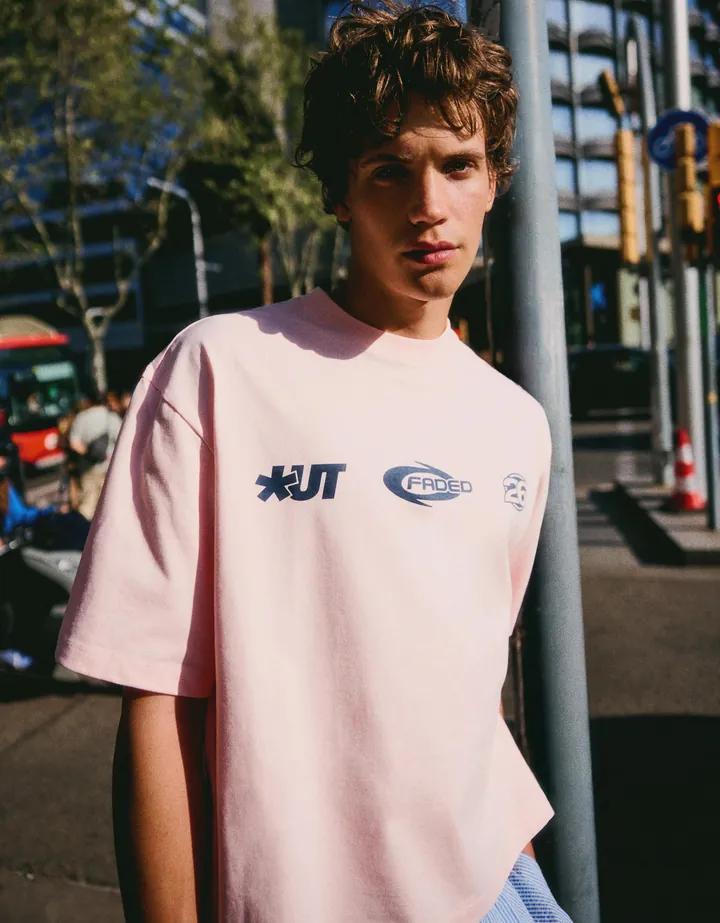 Bershka Camiseta Boxy Fit Print Hombre L Rosa