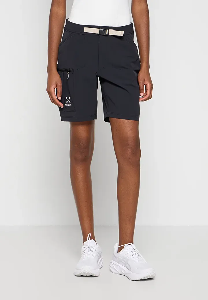 Pantalones montañeros cortos
