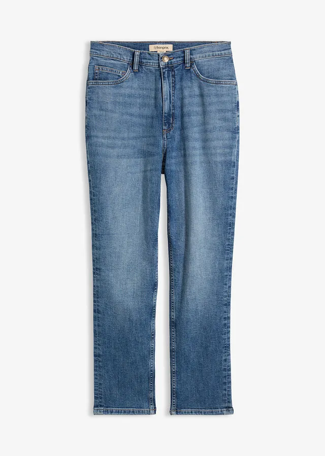 Vaqueros con corte slim, talle alto y largo cropped