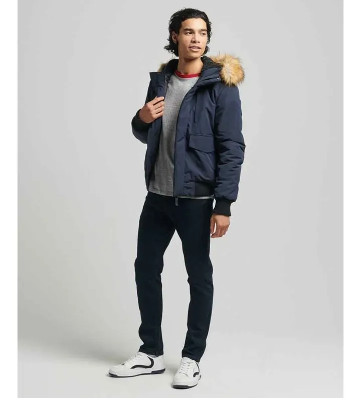 Superdry para hombre. M5011113A Cazadora Bómber Everest marino (L), Casual, Poliéster, Manga larga