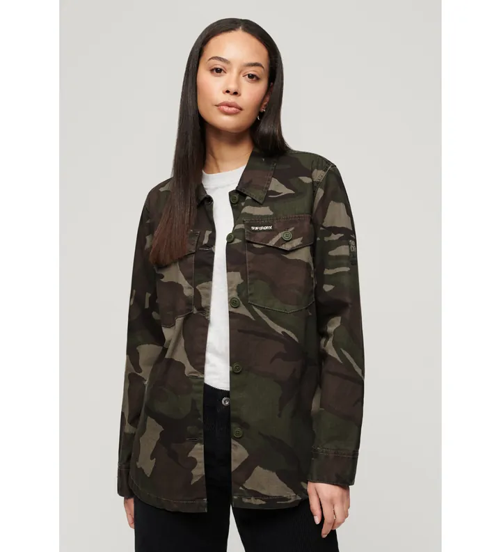 Superdry para mujer. W4010424A Sobrecamisa militar verde (L), Casual, Camuflaje, Algodón, Manga larga