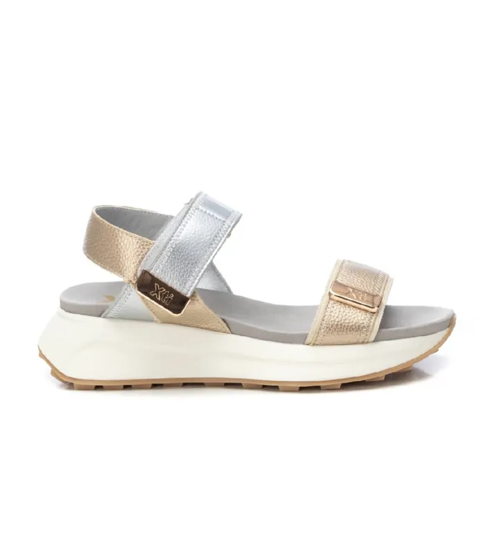 Xti para mujer. 14387405-ORO Sandalias 143874 dorado (36), 3 a 5cm, Velcro, Casual