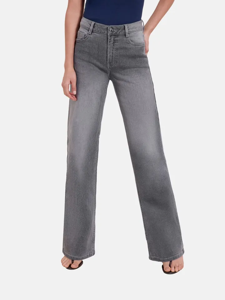 Friends Like These Vaquero gris denim