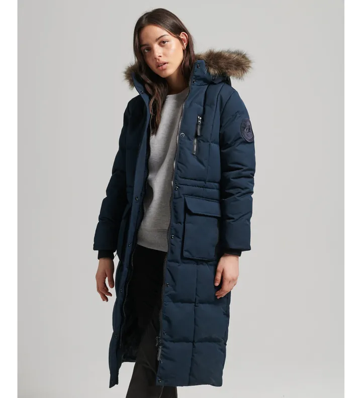 Superdry para mujer. W5010370A Abrigo largo de pelo sintético Everest marino (S), Casual, Poliéster, Sostenible