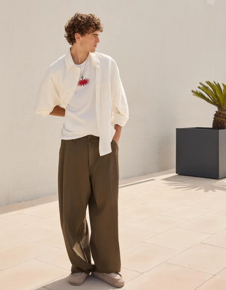 Bershka Pantalón Super Baggy Con Lino Hombre 34 Marrón