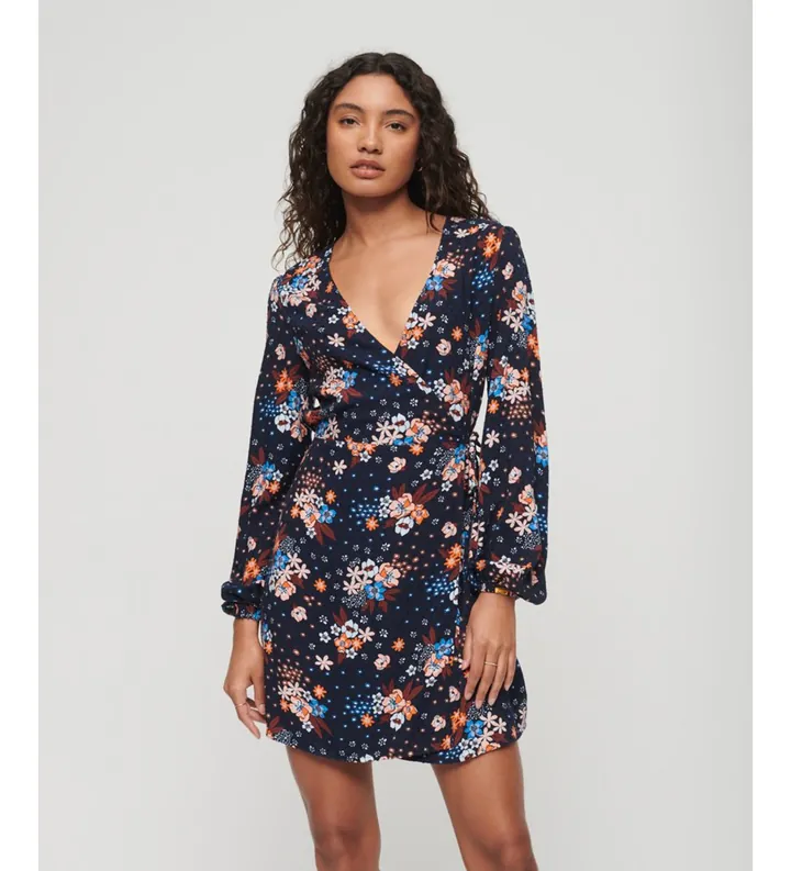 Superdry para mujer. W8011530A Minivestido cruzado con estampado marino (M), Casual, Viscosa, Manga larga