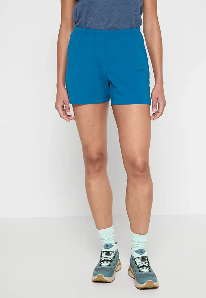 Pantalones montañeros cortos