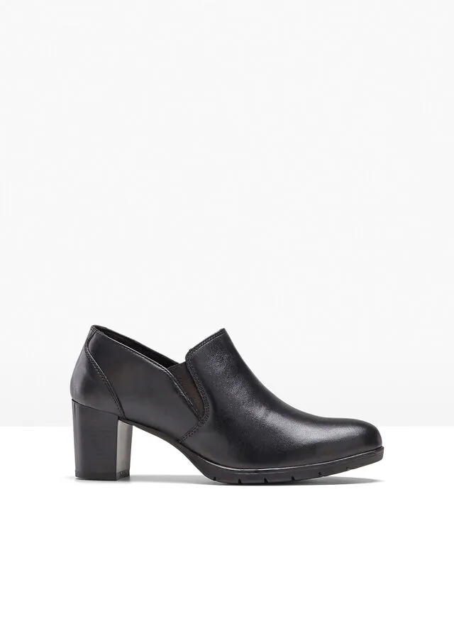 Zapatos de tacón cerrados de piel
